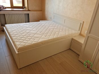 Кровать для спальни с подьемным механизмом